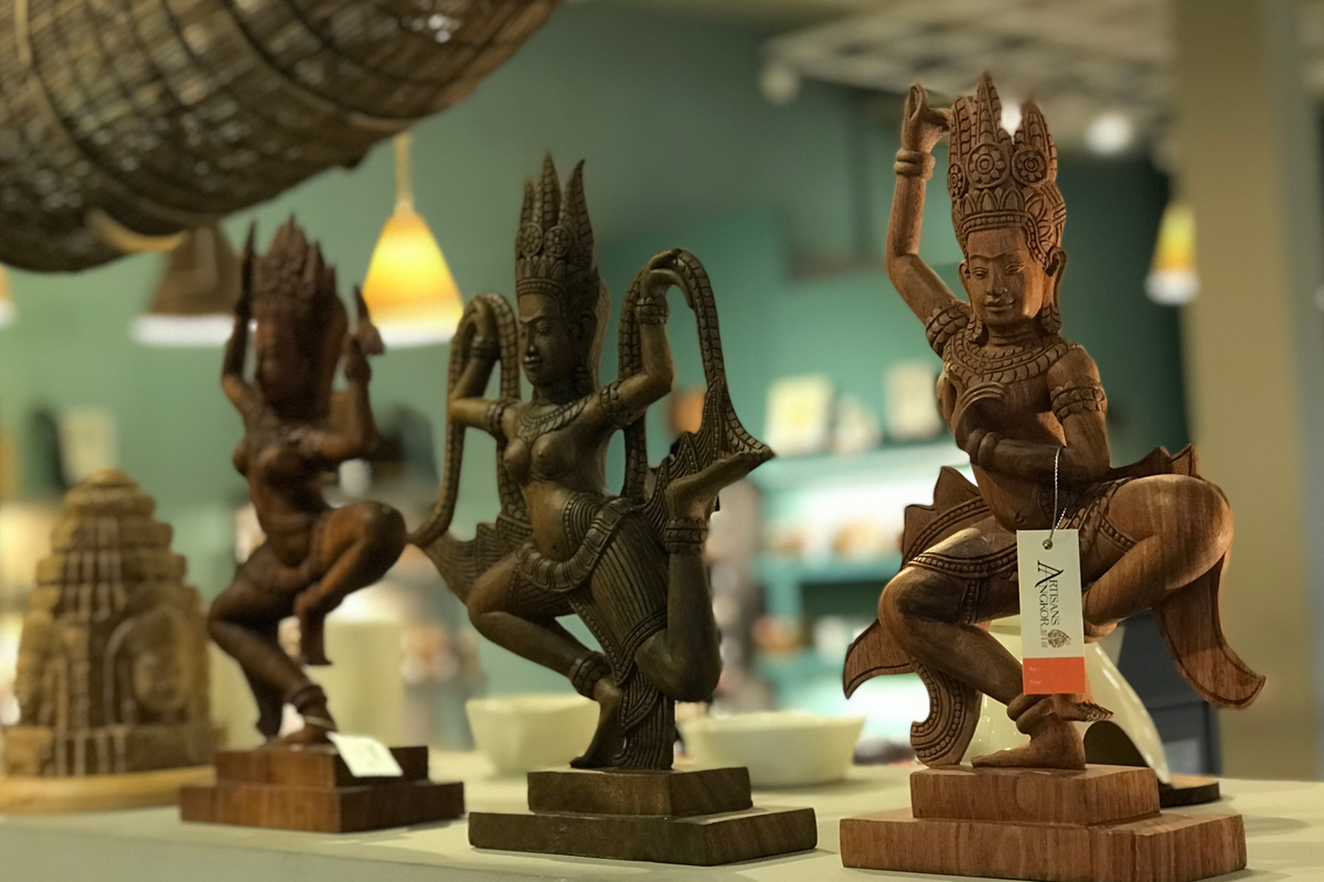 khmer souvenirs artifacts