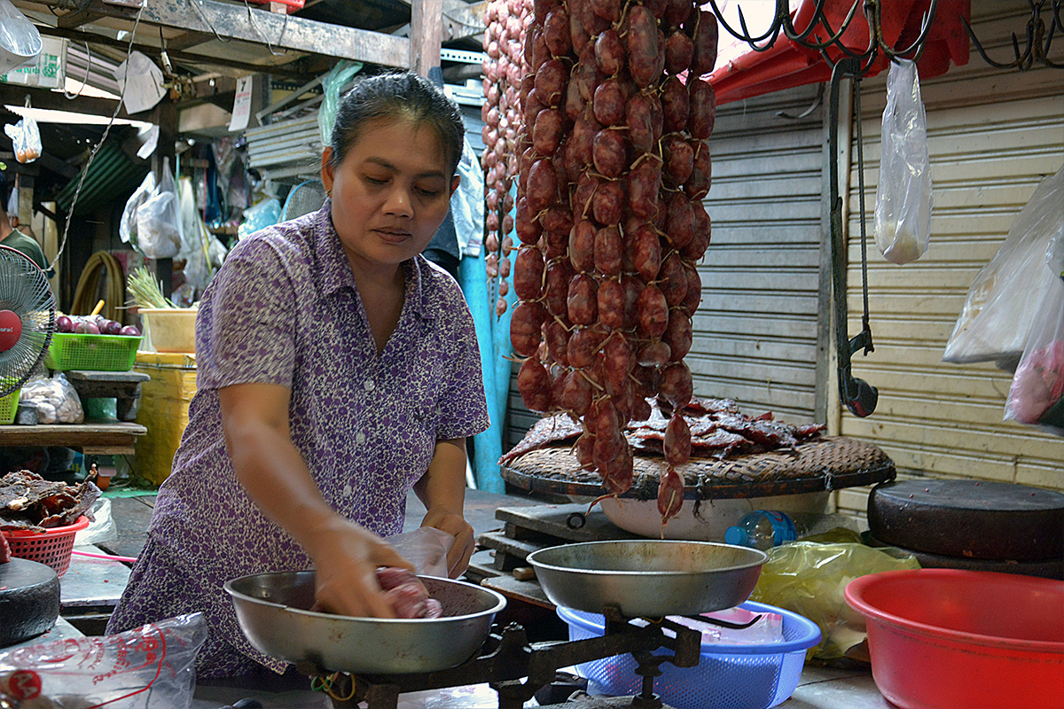 phnom penh local market